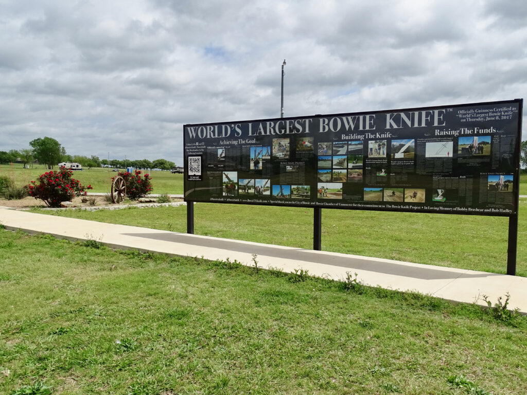 Monument Explanation, World's Largest Bowie Knife, Bowie, Texas